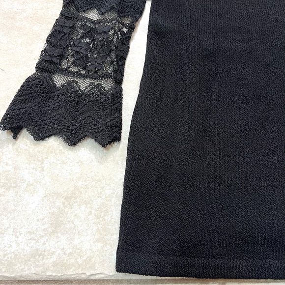 Elaris Handloomed Lace Sweater - Picture 10 of 14